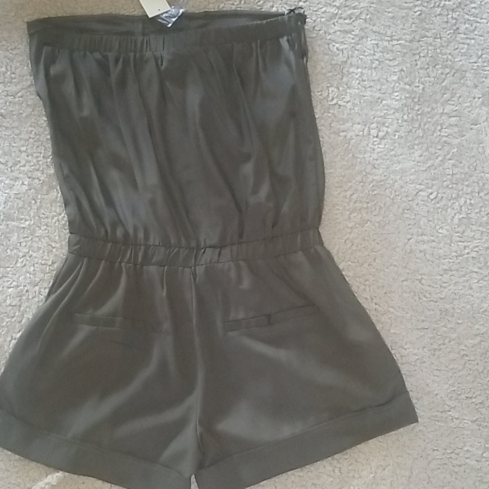 Romper - Picture 2 of 2